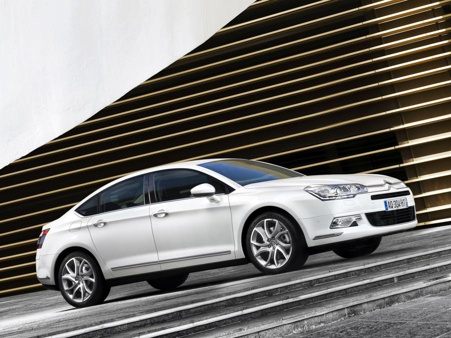  Citroen C5 2010 года  (фото 11 из 35)